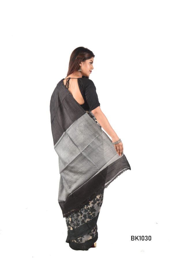 Gachi Tussar Printed Saree - Image 3